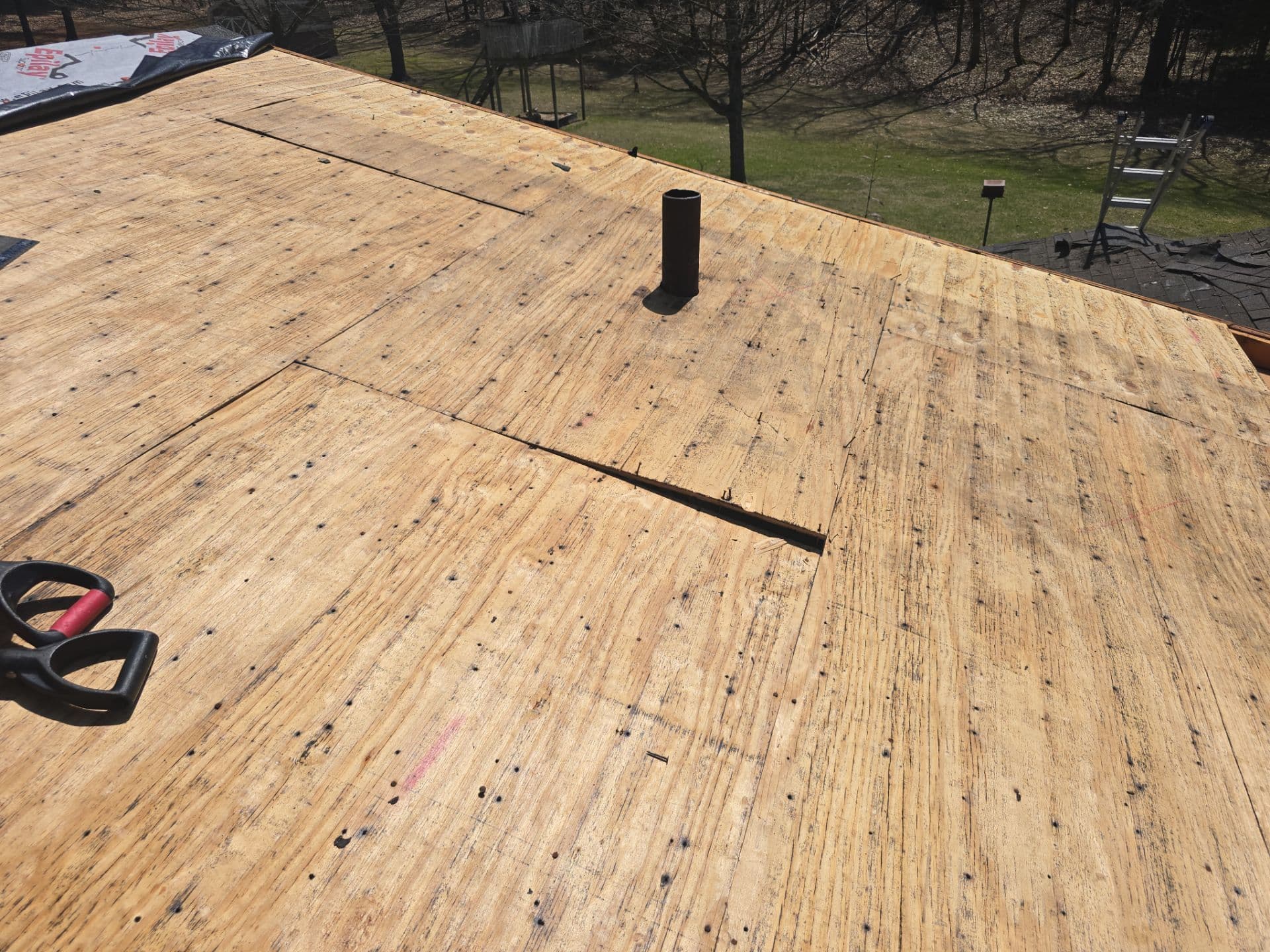 Gallery photos for Roof Repair and Shingle Replacement in Wonewoc: Image #4