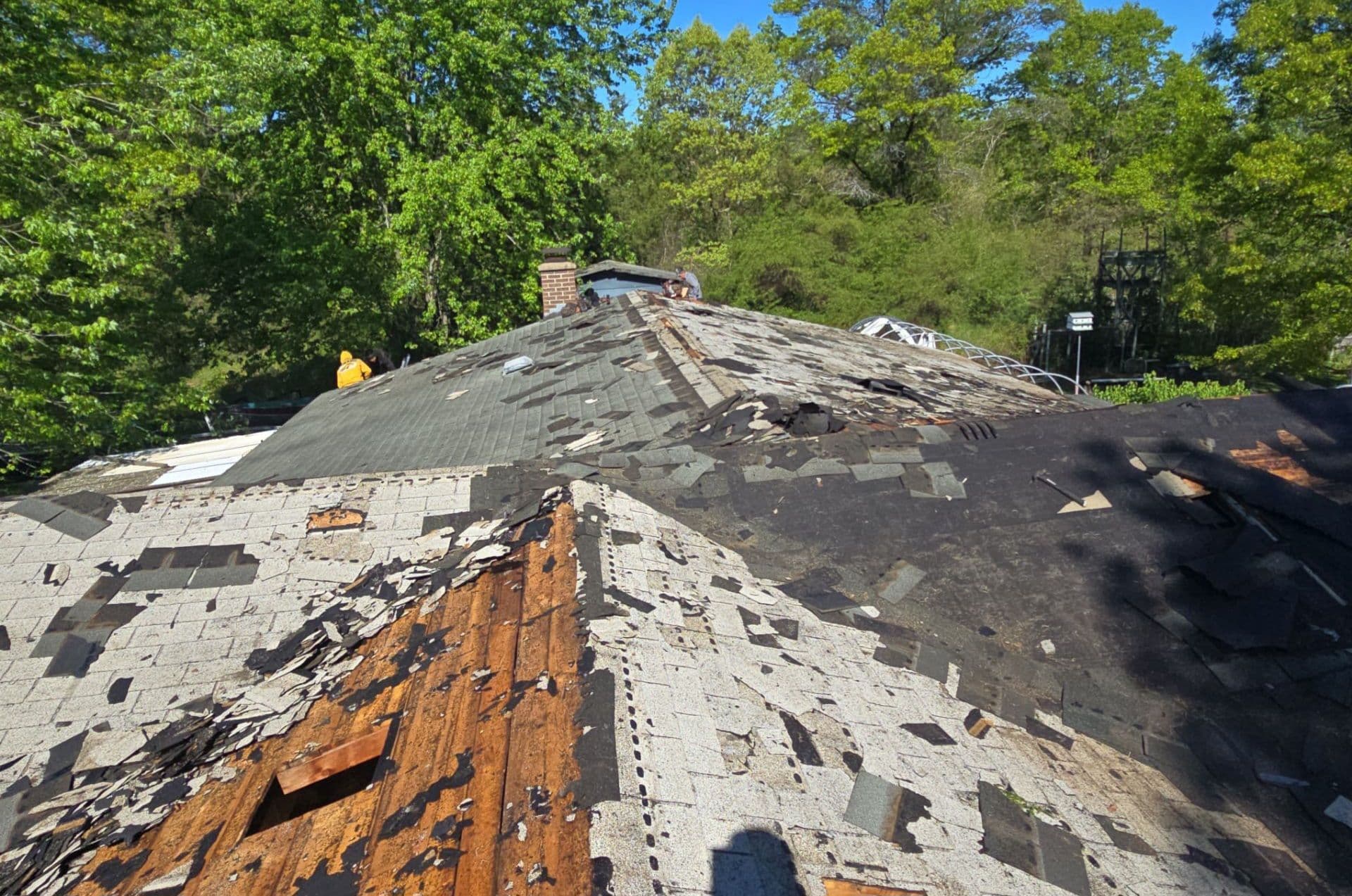 Gallery photos for Roof Overhaul in Necedah WI with Charcoal Black Shingles: Image #1