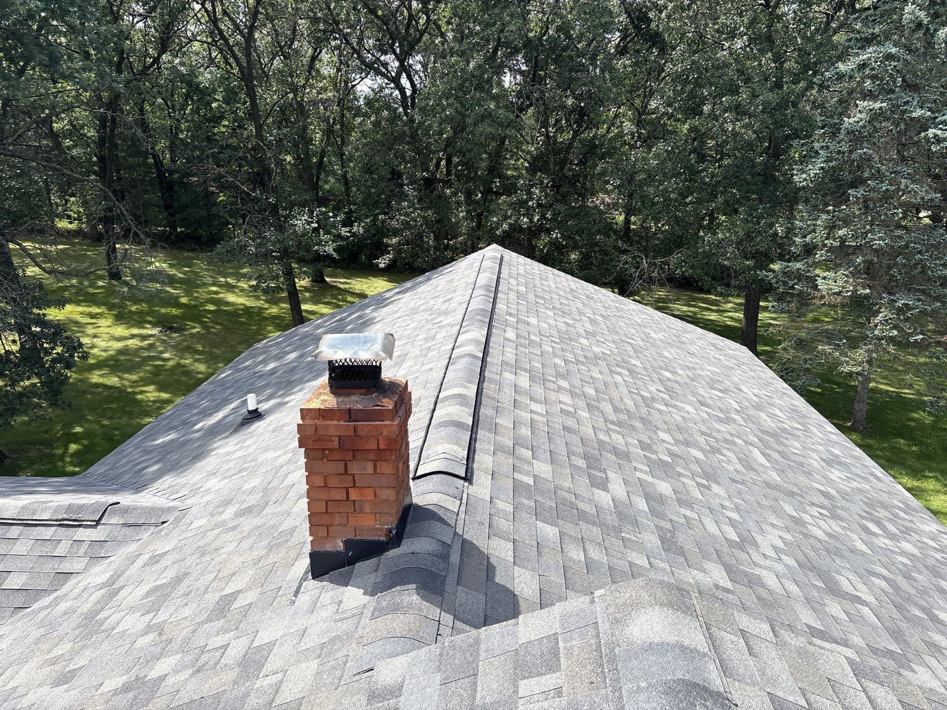 Gallery photos for Storm Grey Elegance with Malarkey Highlander Shingles: Image #2