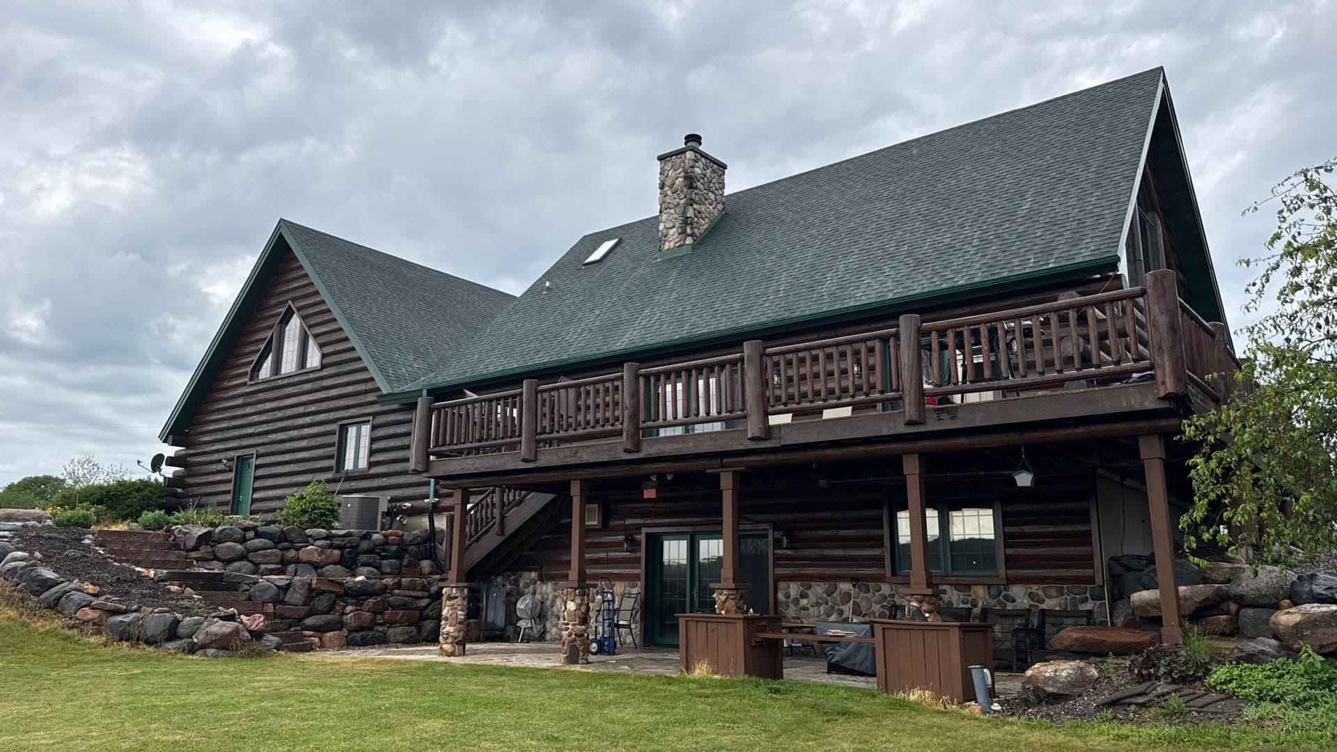 Gallery photos for Full Roof Replacement on a Log Home in Wausau, WI: Image #2