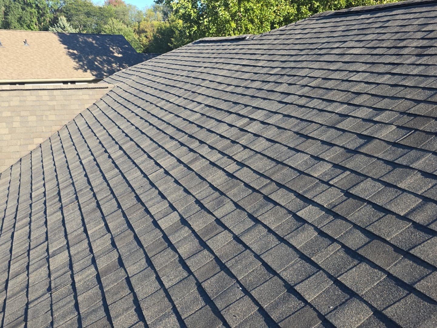 Gallery photos for One-Day Roof Replacement in Onalaska WI with Atlas Pinnacle Shingles: Image #2